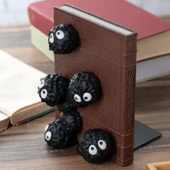Maison Ghibli Book Stand Kurosuke - My Neighbour Totoro