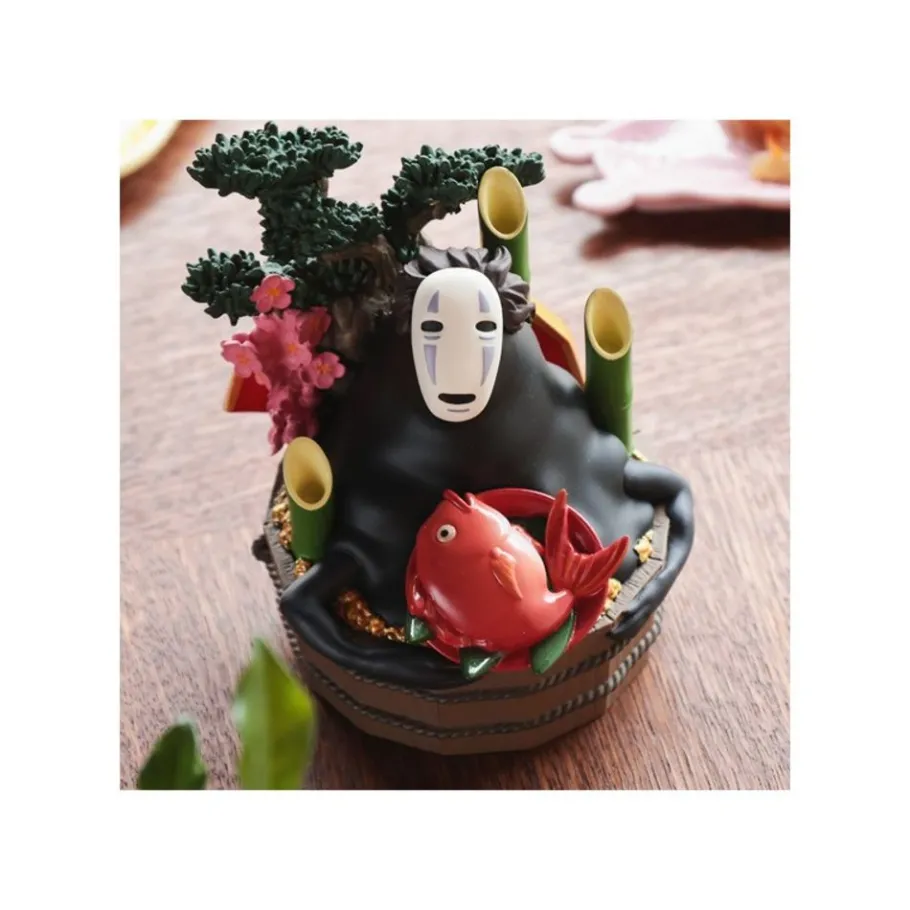 Maison Ghibli Diorama No Face Golden Bucket & Bamboos - Spirited Away Online