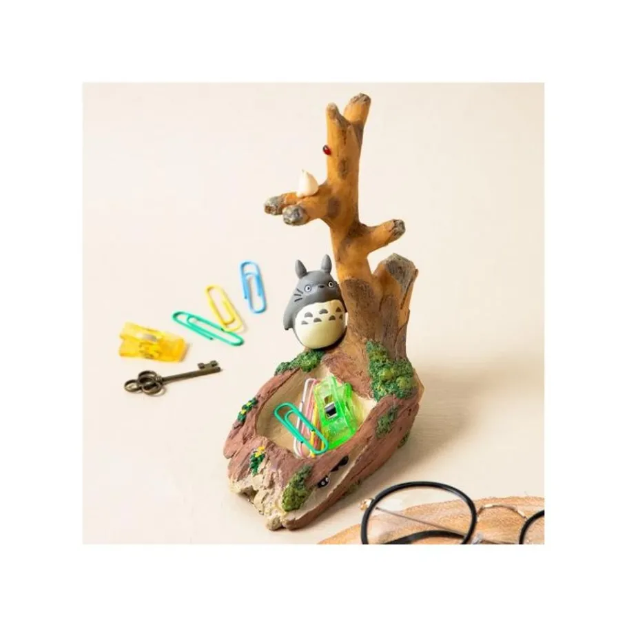 Maison Ghibli Key Hook Totoro At Shade Of A Tree - My Neighbor Totoro