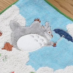 Maison Ghibli Mini Towel Totoro In The Sky 25X25 Cm - My Neighbor Totoro New