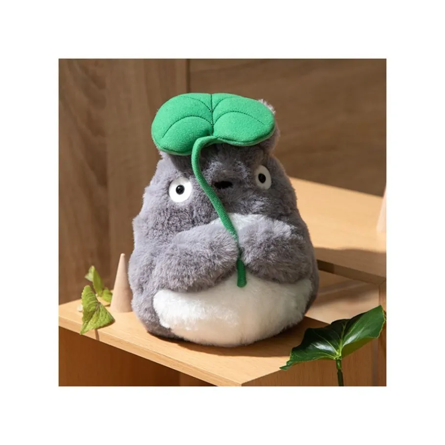 Maison Ghibli Nakayoshi Plush Big Totoro With Leaf - My Neighbor Totoro Outlet