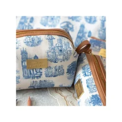 Maison Ghibli Round Toilet Bag Blue Nostalgia - Whisper Of The Heart Discount