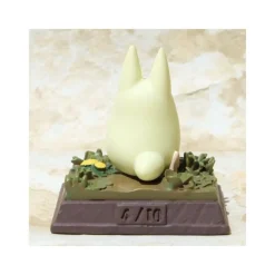 Maison Ghibli Statue Collection Stop Motion Totoro White Race Pose 4 - My Neighbor Totoro Sale