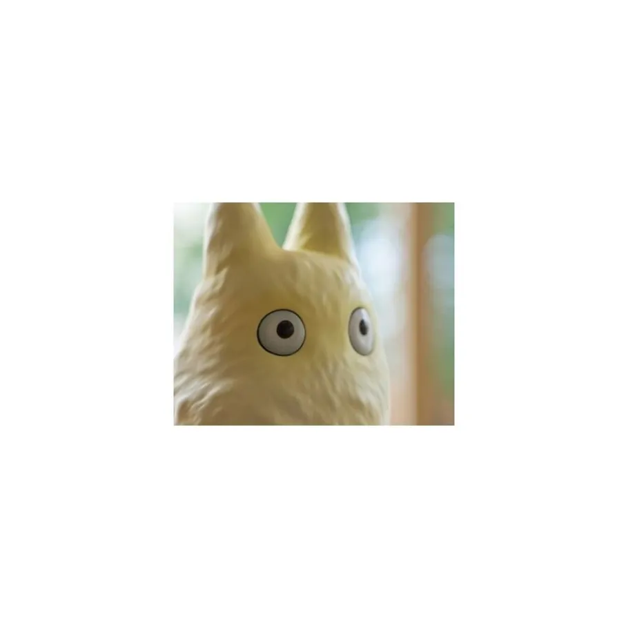 Maison Ghibli Statue Find The Little White Totoro - My Neighbor Totoro