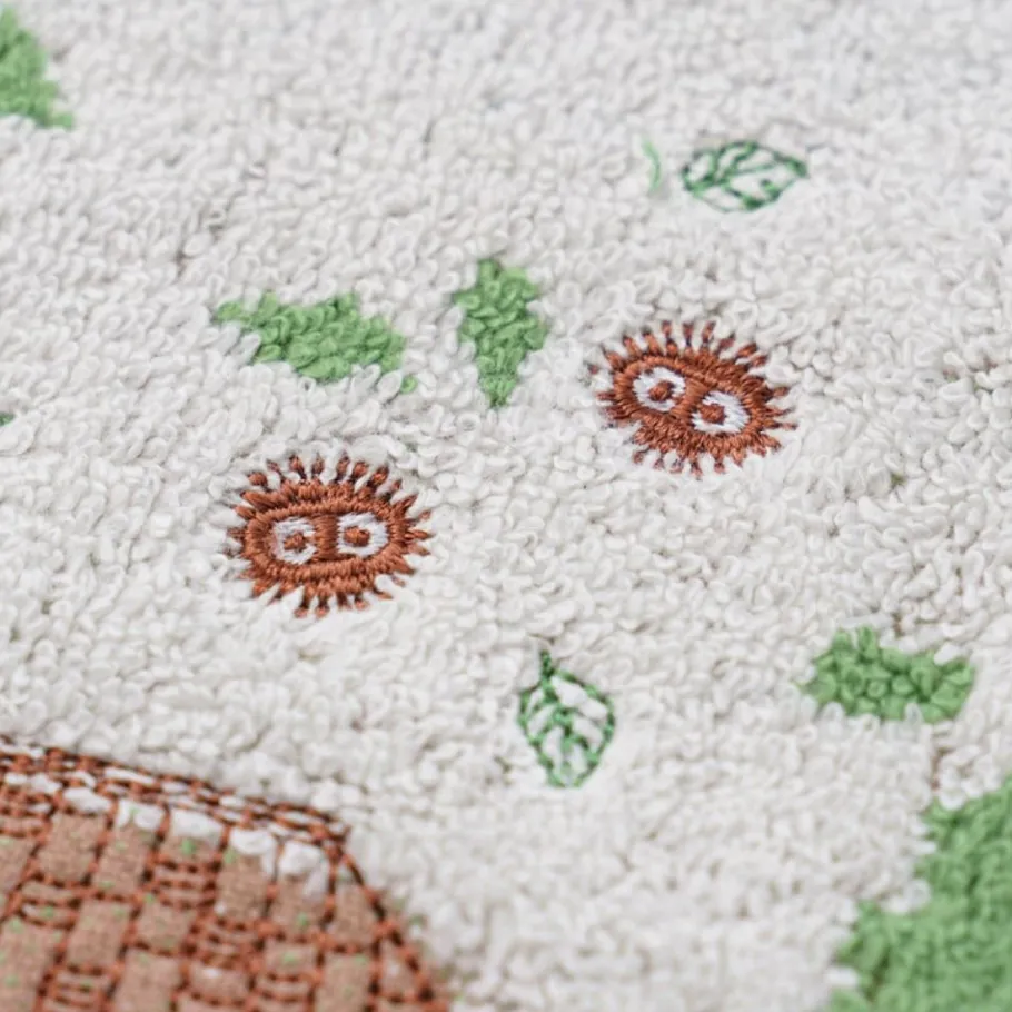 Maison Ghibli Towel Totoro In The Sky 34X80 Cm - My Neighbor Totoro
